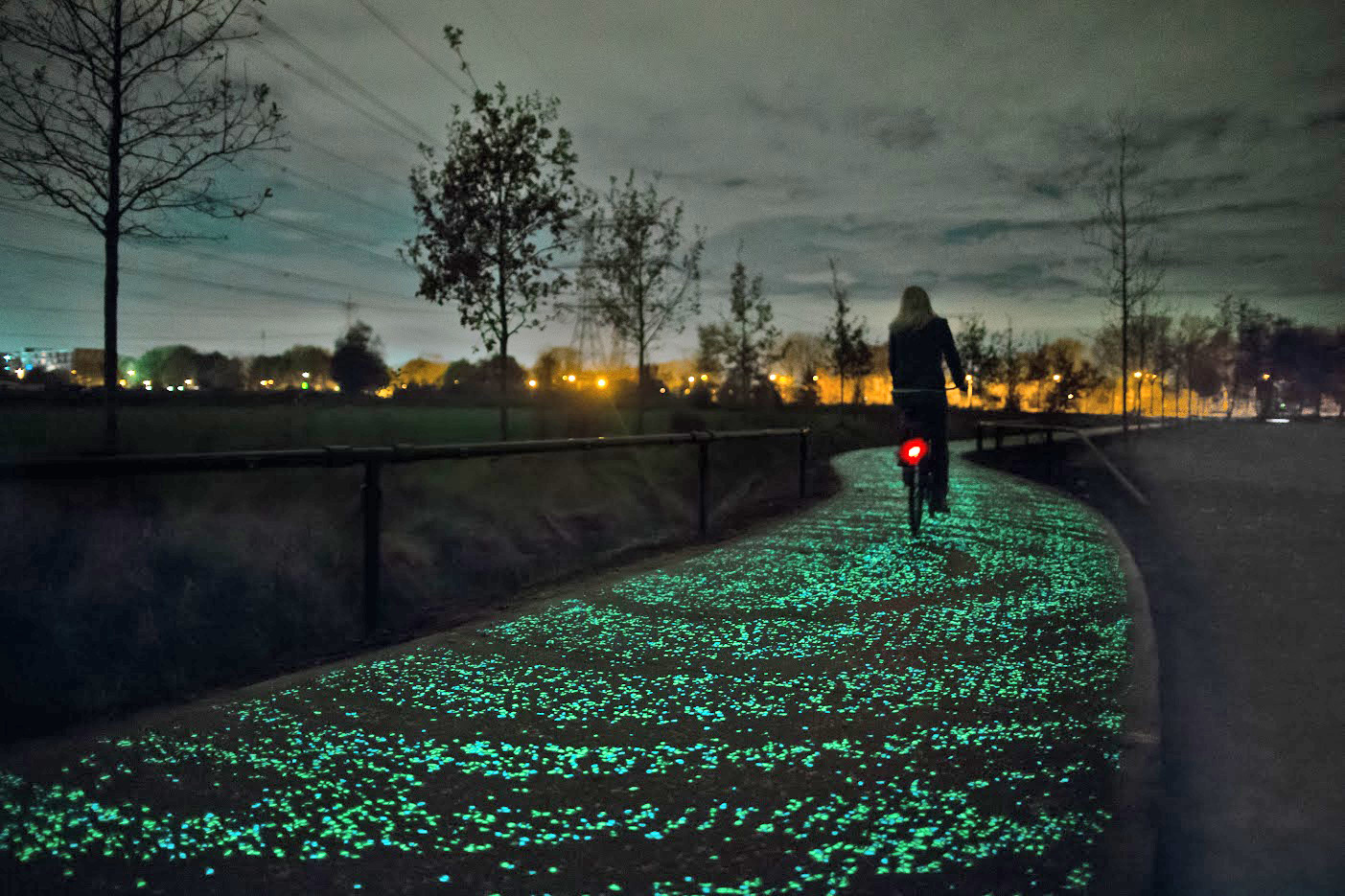 Van Gogh-Roosegaarde Bicycle Path